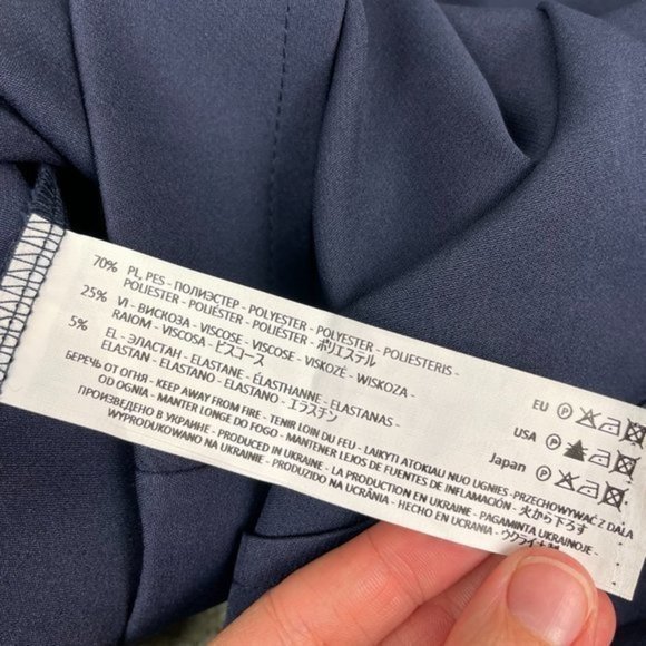 AGATA WEBERS Navy Crease Shorts 8 - Picture 11 of 14